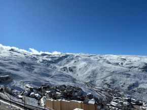 ACONGRA con vistas Sierra Nevada